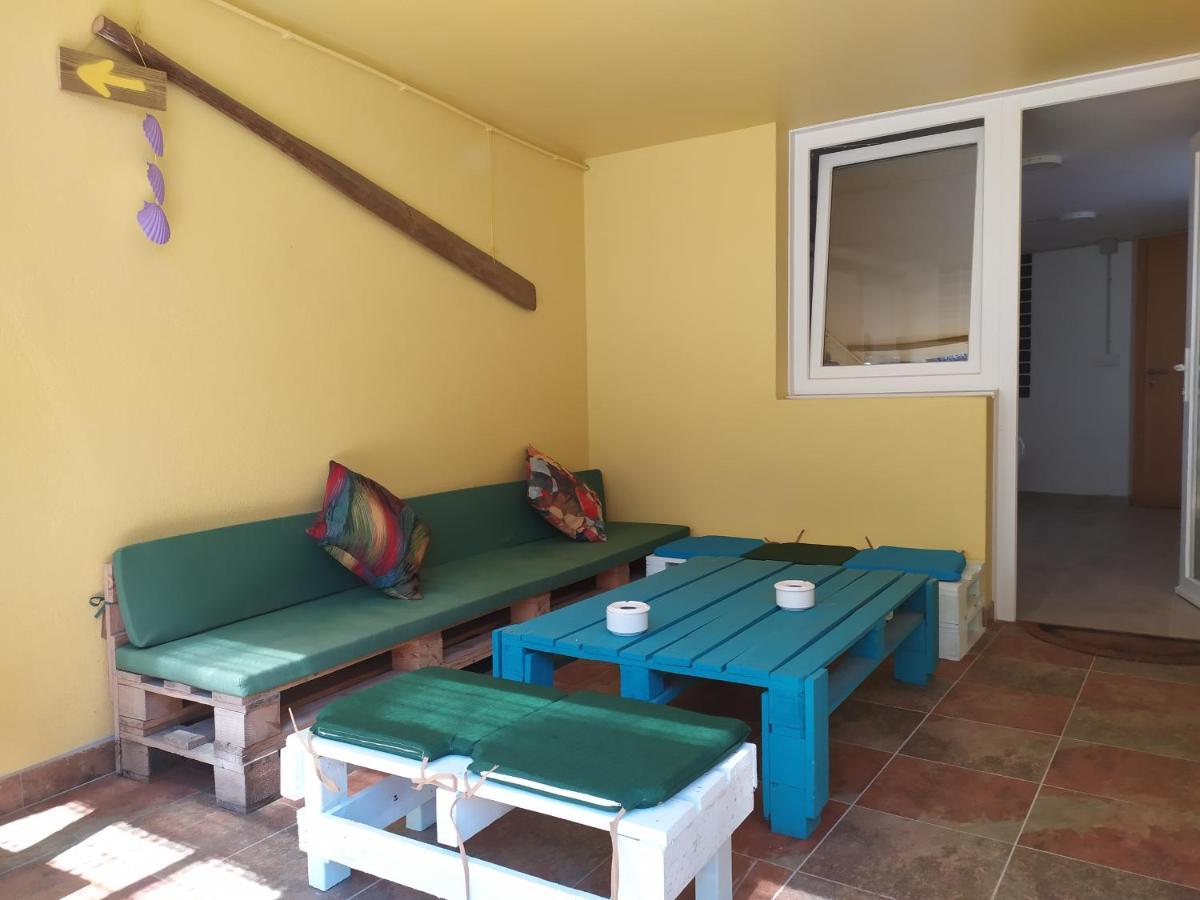 Albergue O Peirao أغواردا المظهر الخارجي الصورة